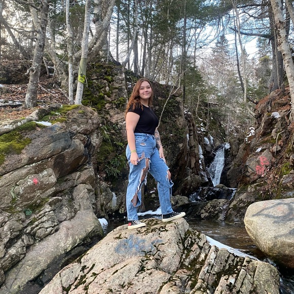 Meet your Posher, Autumn - Picture 1 of 1